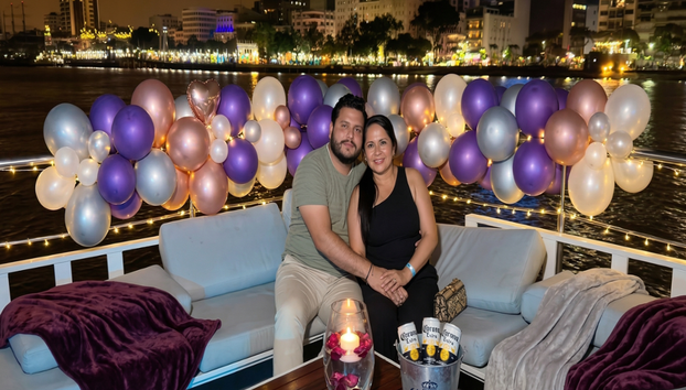 Guayas River Catamaran Ride - Unforgettable night - - Photo 5